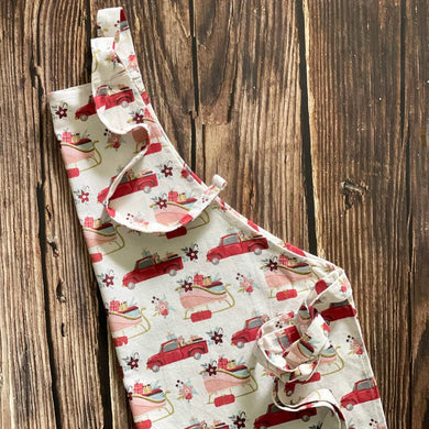 Sleigh with presents Apron