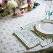 India Hicks Cuban Flower Tablecloth 90 Rd