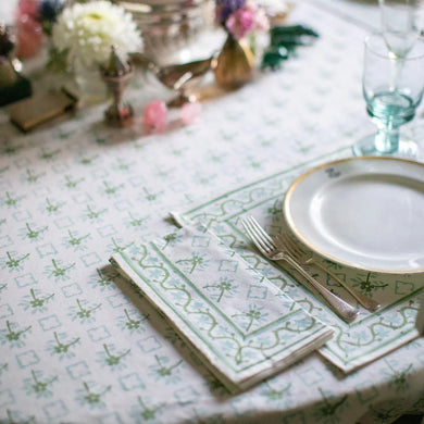India Hicks Cuban Flower Tablecloth 90 Rd