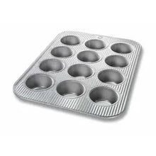 Muffin Pan With Lid